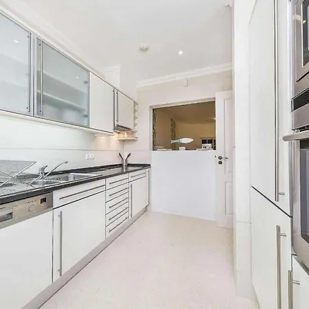 Sleeps 6 With Pool Air Con And Wifi Quinta do Lago