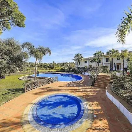 Sleeps 6 With Pool Air Con And Wifi Villa *
